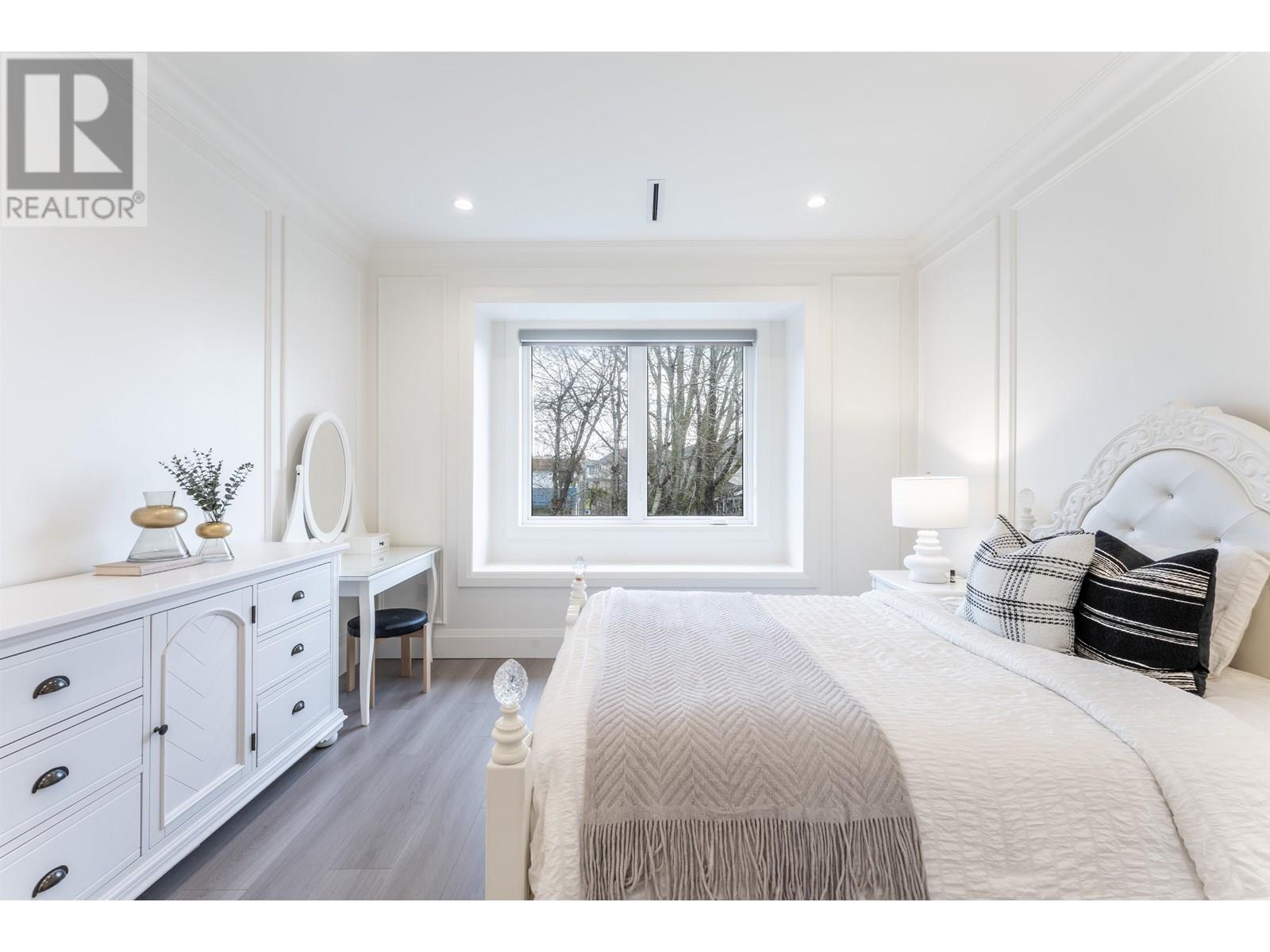 4640 FOXGLOVE Crescent, Richmond