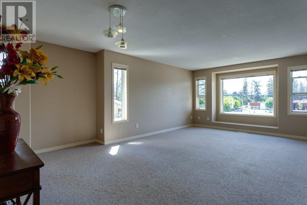  4541 Gordon Drive, Kelowna