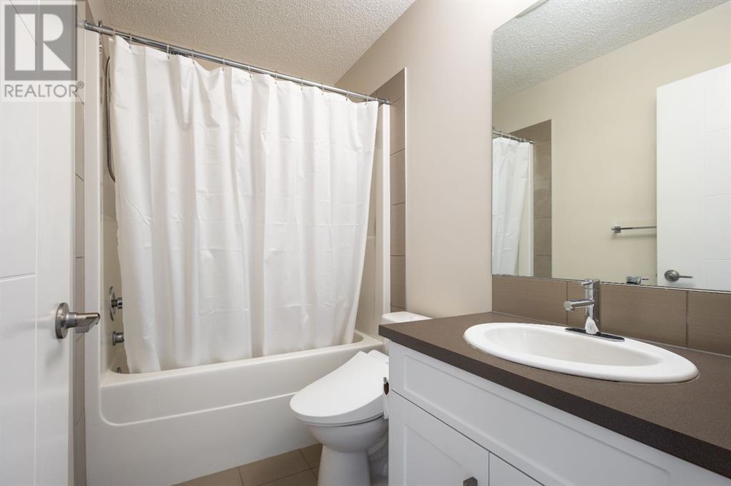 Single Family House for Sale in  Evansridge Common NW Evanston Calgary 