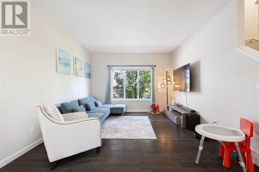 Single Family House for Sale in  Evansridge Common NW Evanston Calgary 