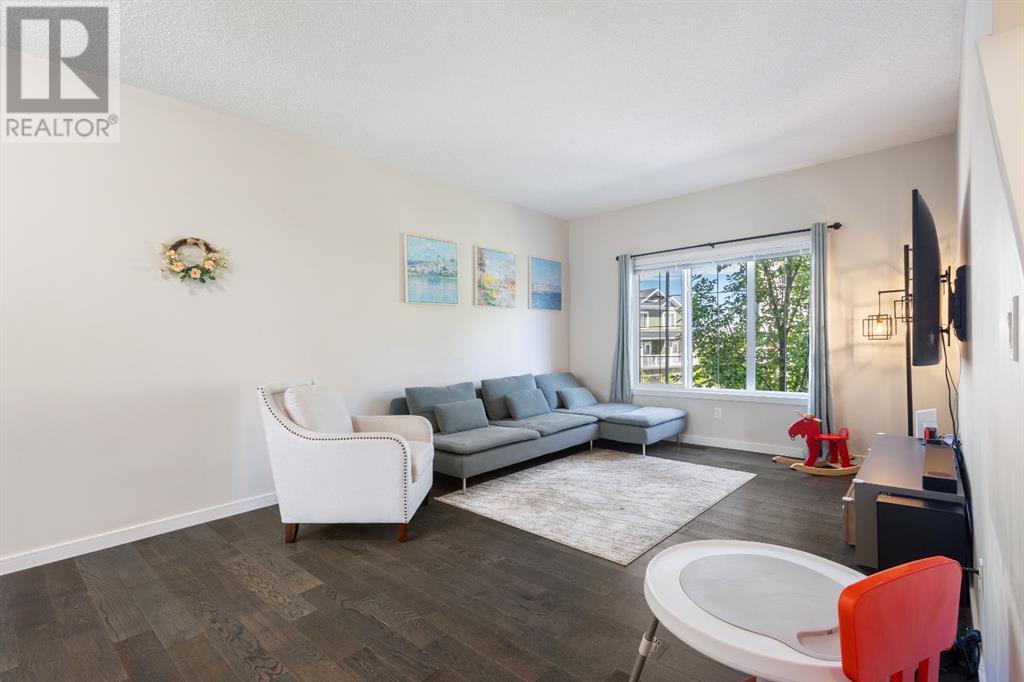 Single Family House for Sale in  Evansridge Common NW Evanston Calgary 