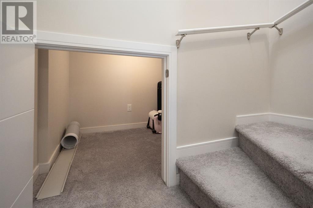 Single Family House for Sale in  Evansridge Common NW Evanston Calgary 