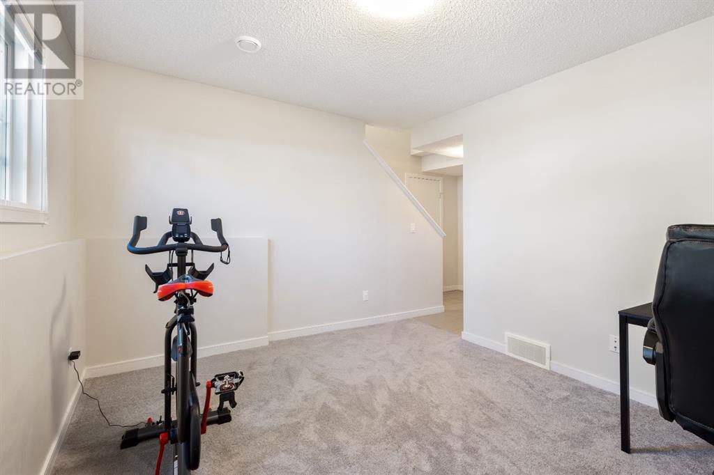 Single Family House for Sale in  Evansridge Common NW Evanston Calgary 