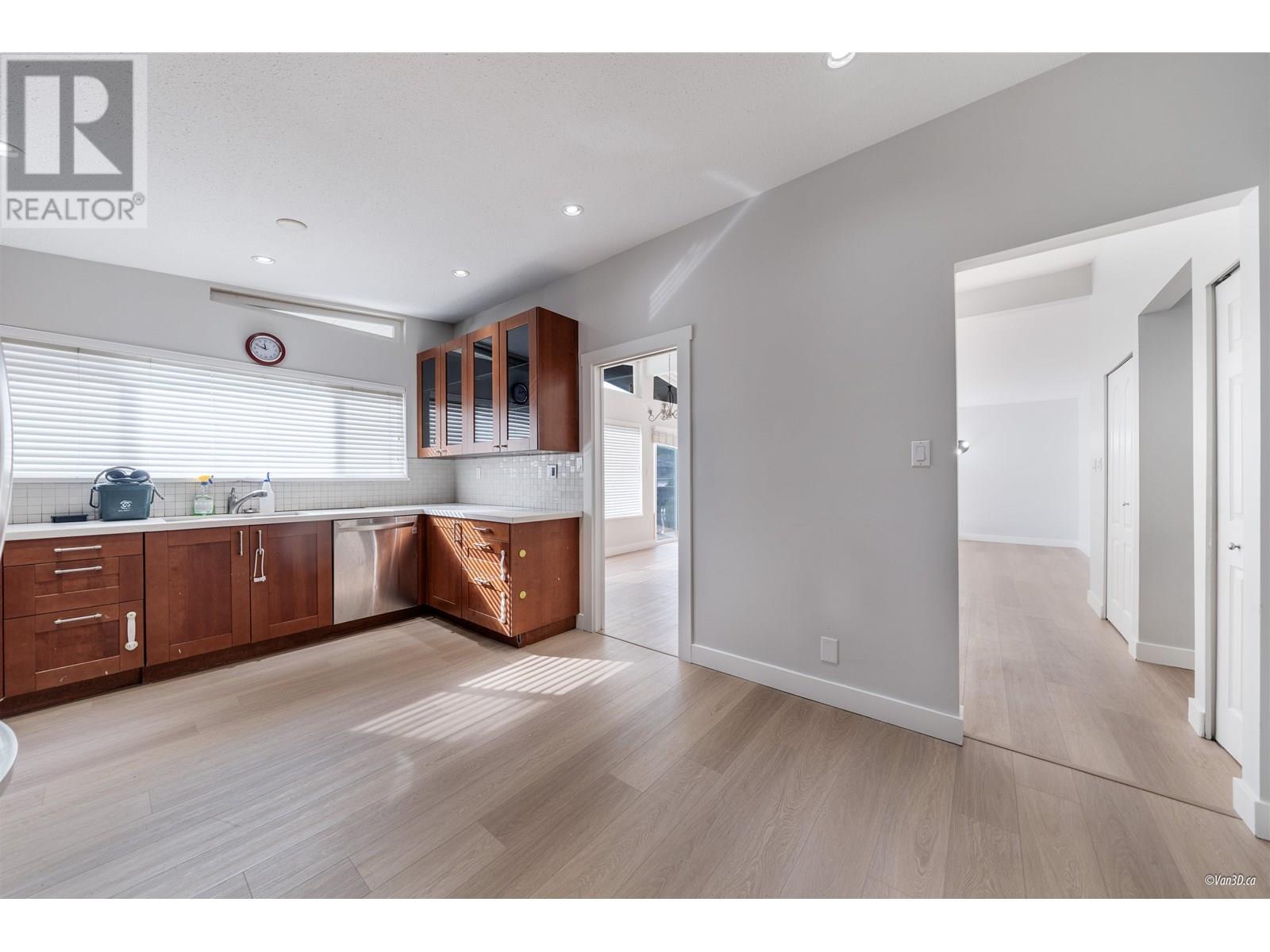 Photo 4 of 7148 6th Street, Burnaby BC