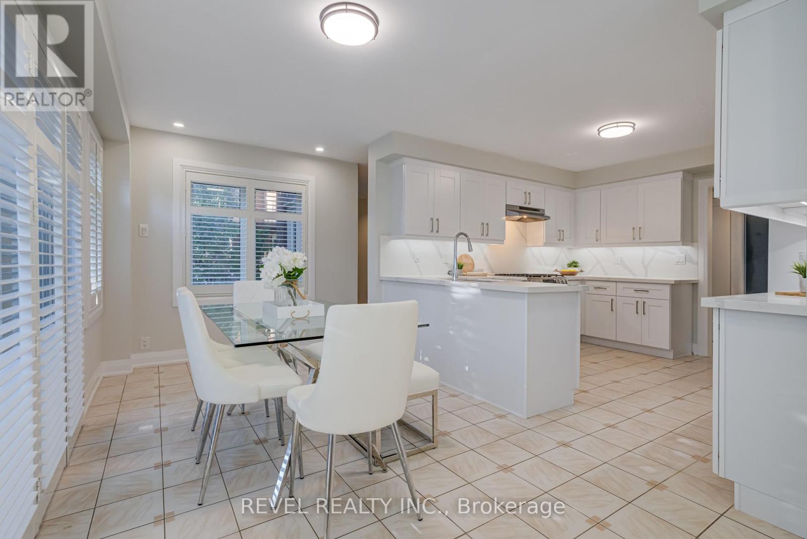 Single Family House for Sale in  LONE OAK AVENUE Brampton (Westgate) 