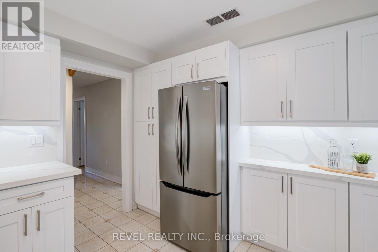 Single Family House for Sale in  LONE OAK AVENUE Brampton (Westgate) 