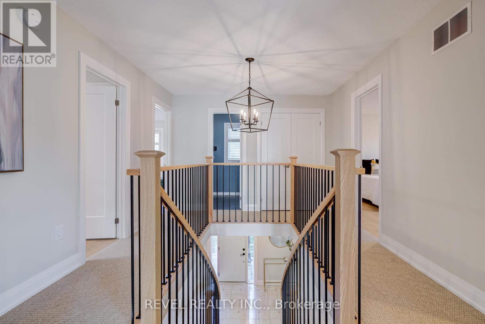 Single Family House for Sale in  LONE OAK AVENUE Brampton (Westgate) 