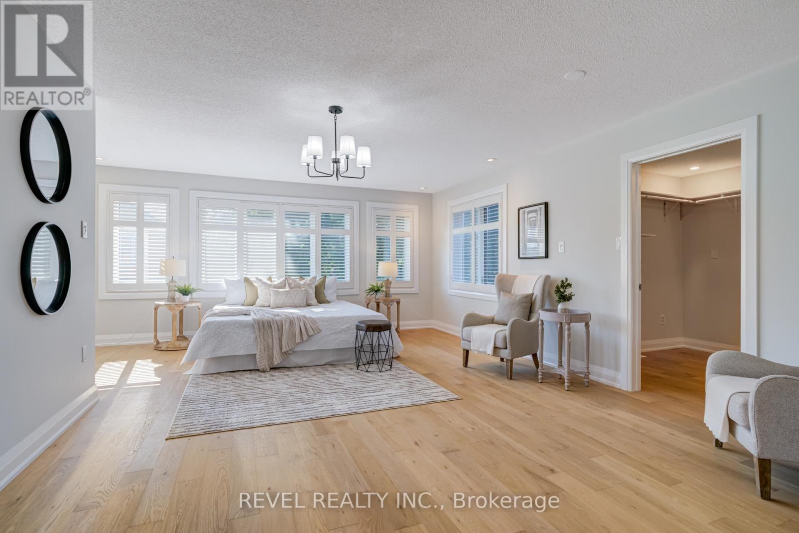 Single Family House for Sale in  LONE OAK AVENUE Brampton (Westgate) 