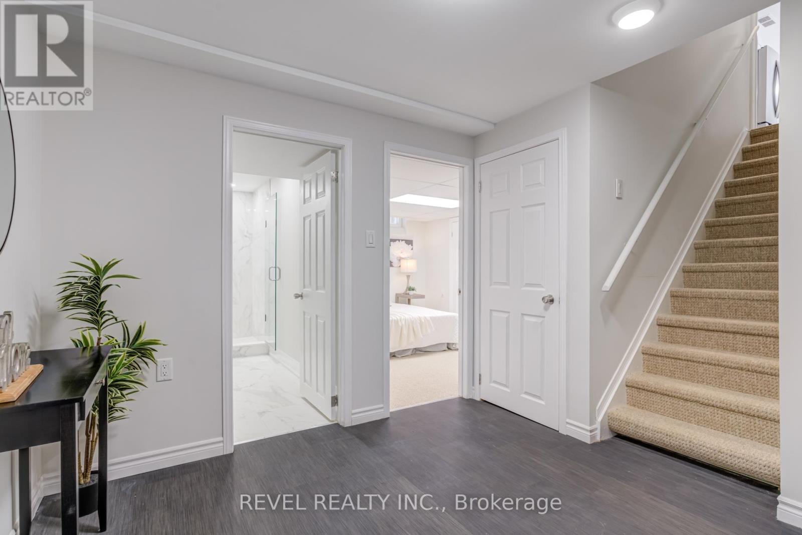 Single Family House for Sale in  LONE OAK AVENUE Brampton (Westgate) 