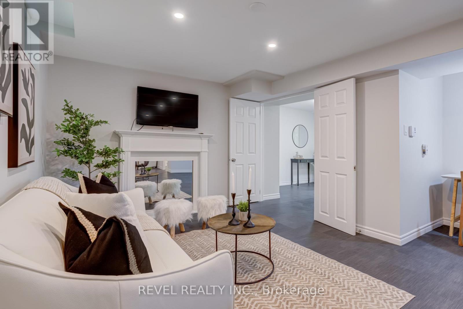 Single Family House for Sale in  LONE OAK AVENUE Brampton (Westgate) 