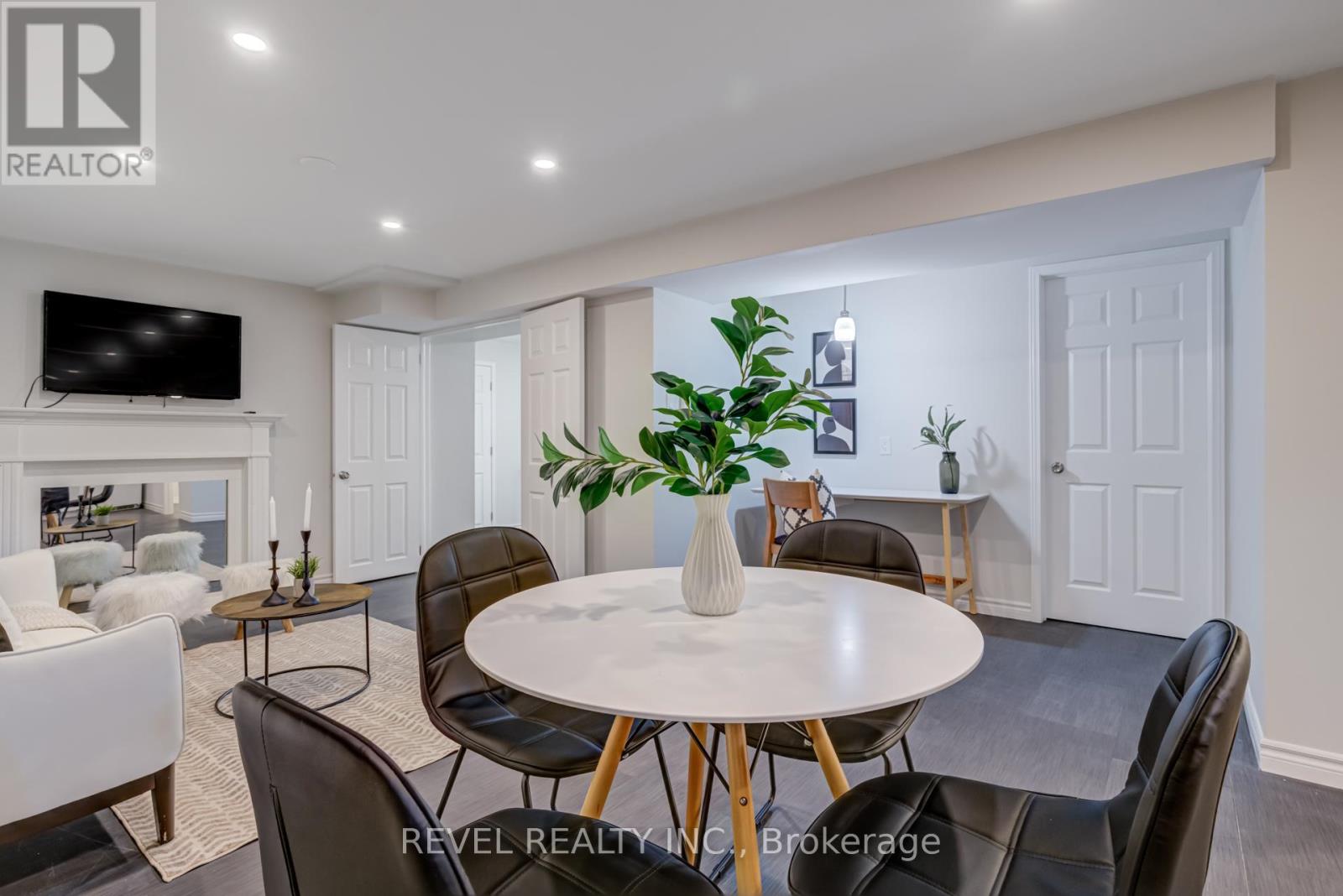 Single Family House for Sale in  LONE OAK AVENUE Brampton (Westgate) 