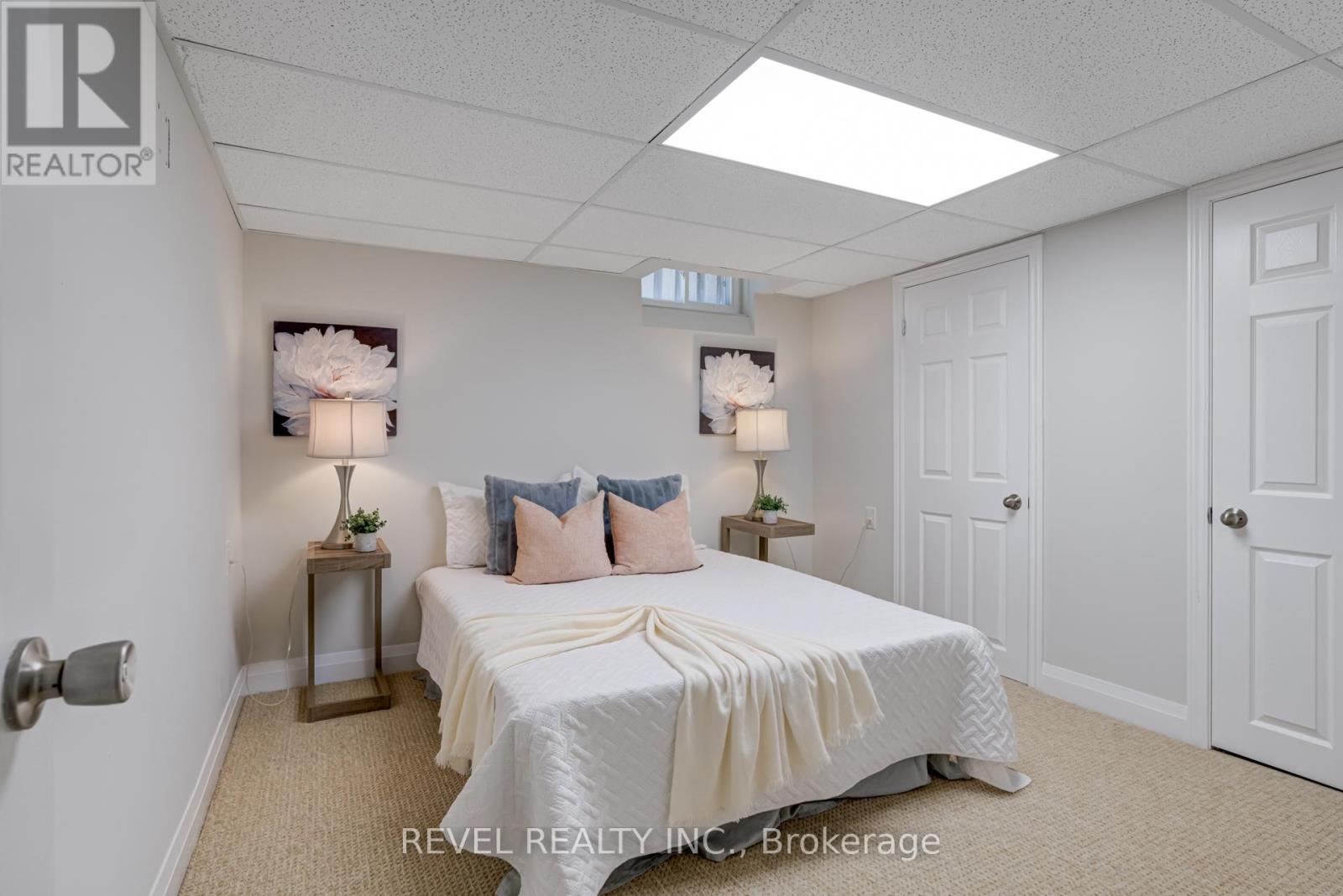 Single Family House for Sale in  LONE OAK AVENUE Brampton (Westgate) 