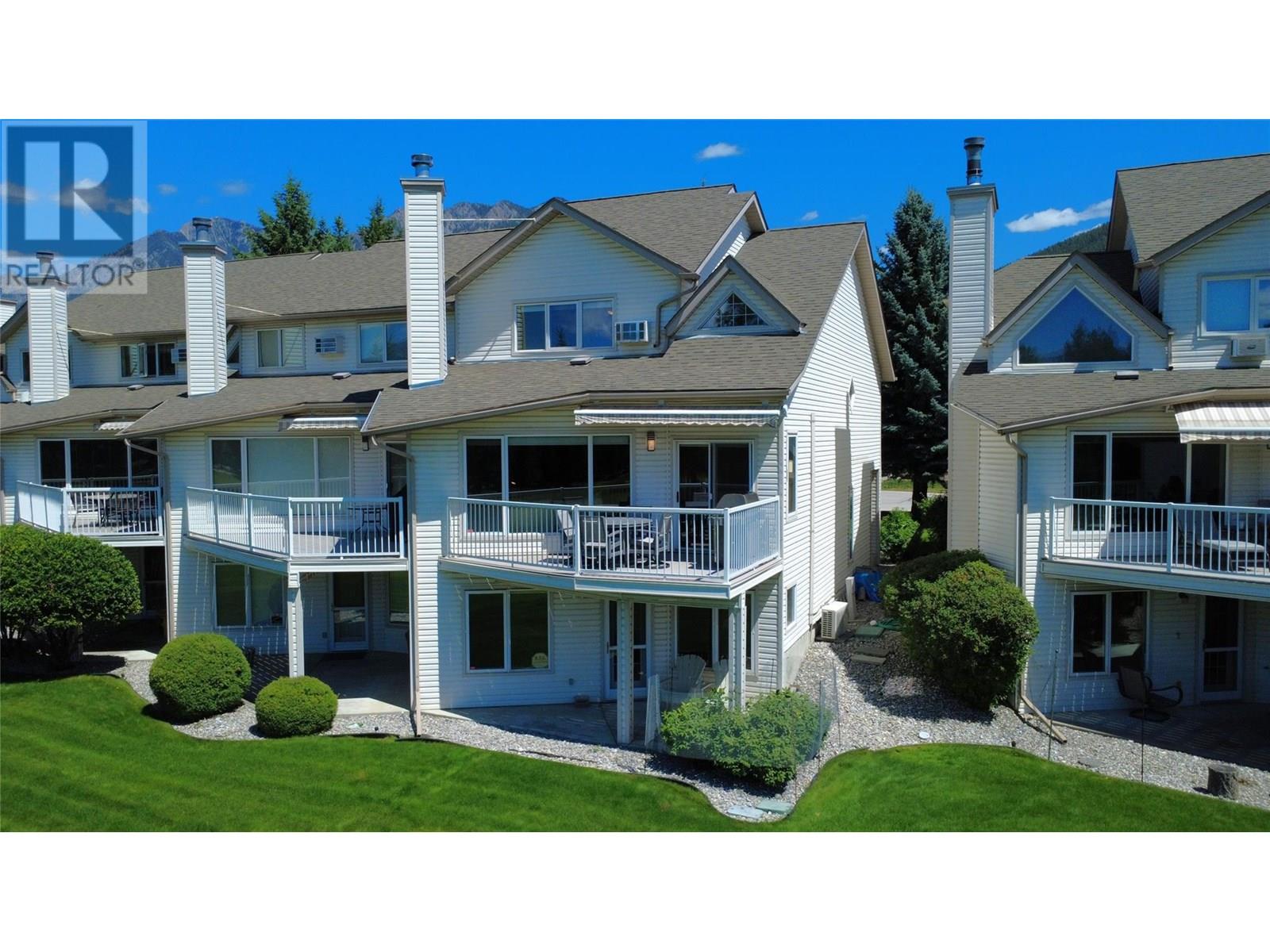 Photo 11 of 7535 Columbia Avenue Unit 13, Radium Hot Springs BC