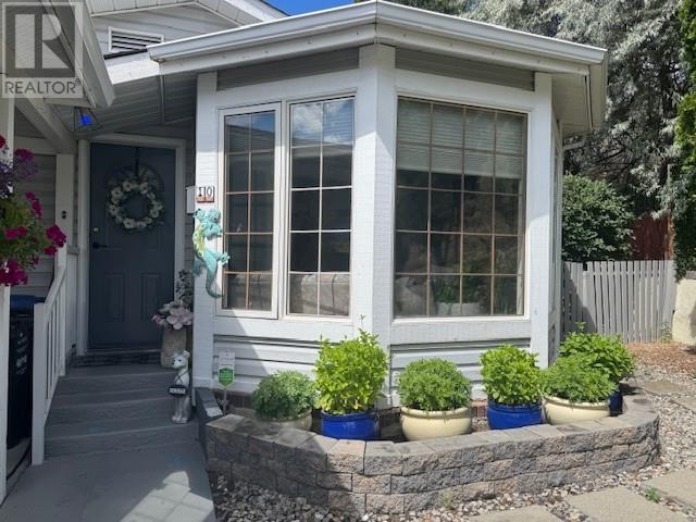 10 3096 South Main Street, Penticton