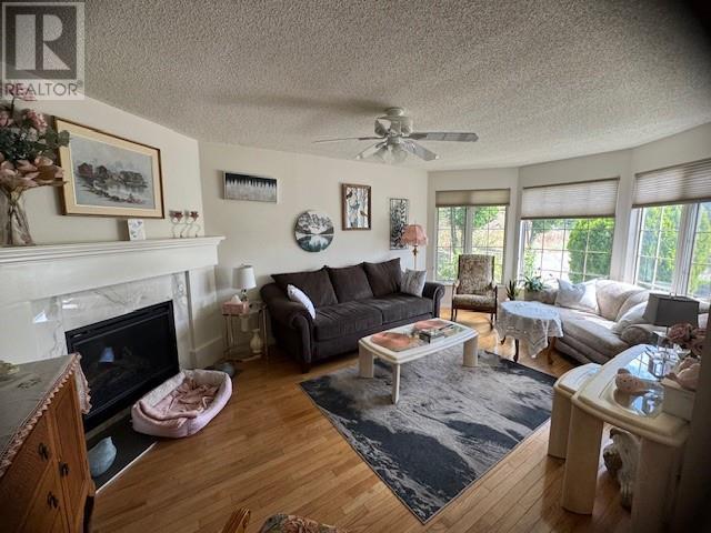 10 3096 South Main Street, Penticton