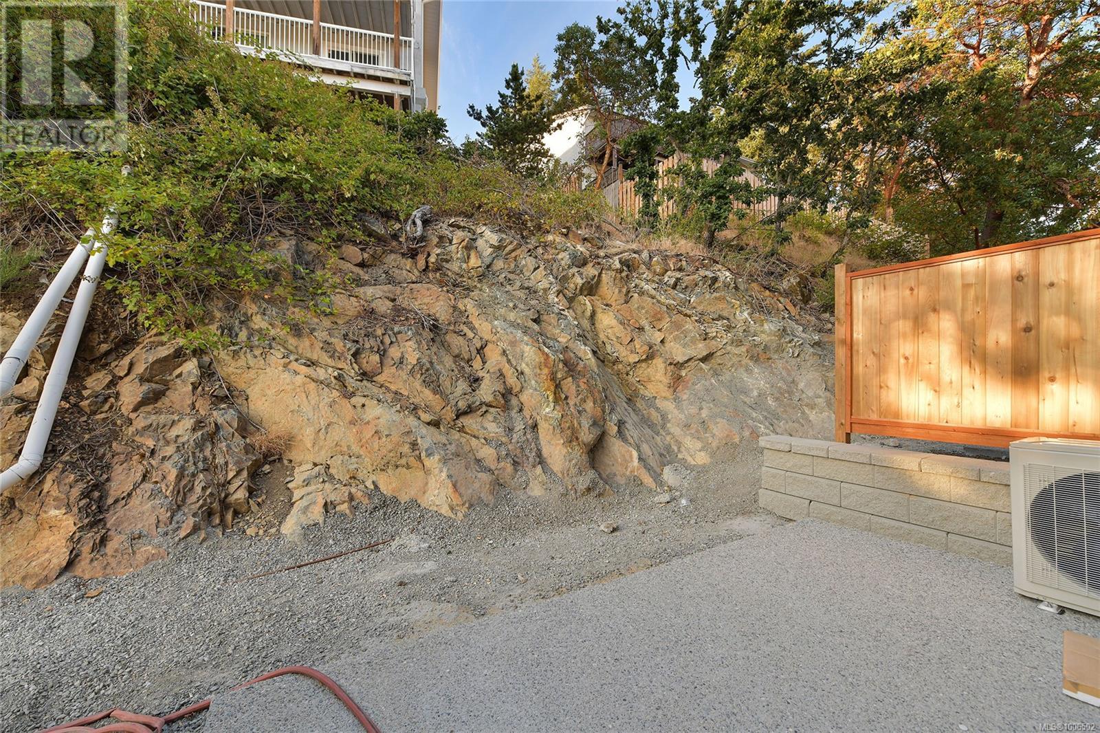 Photo 39 of 996 Citation Rd, Langford BC