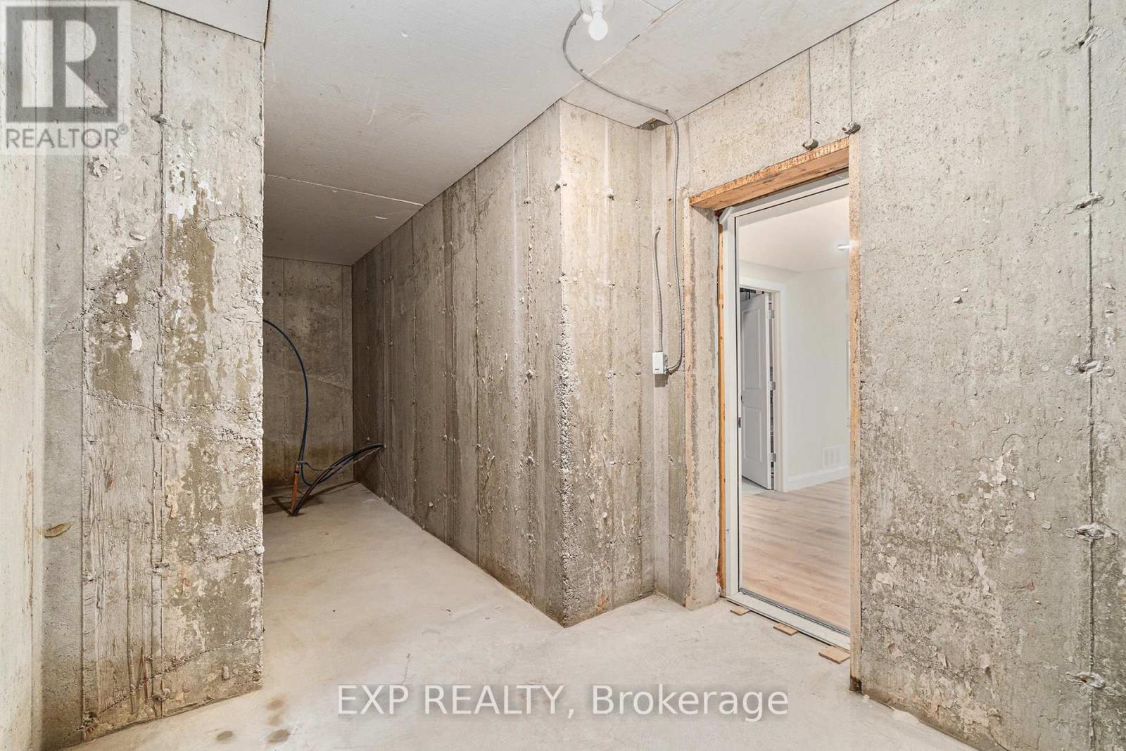 Photo 24 of 95 Constance Lake Road, Ottawa ON