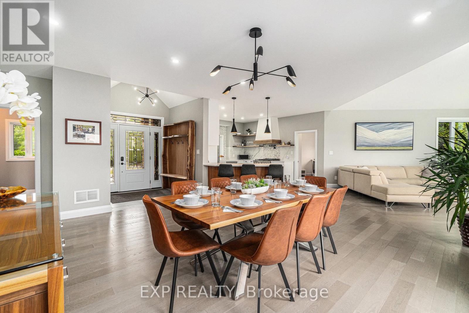 Photo 7 of 95 Constance Lake Road, Ottawa ON