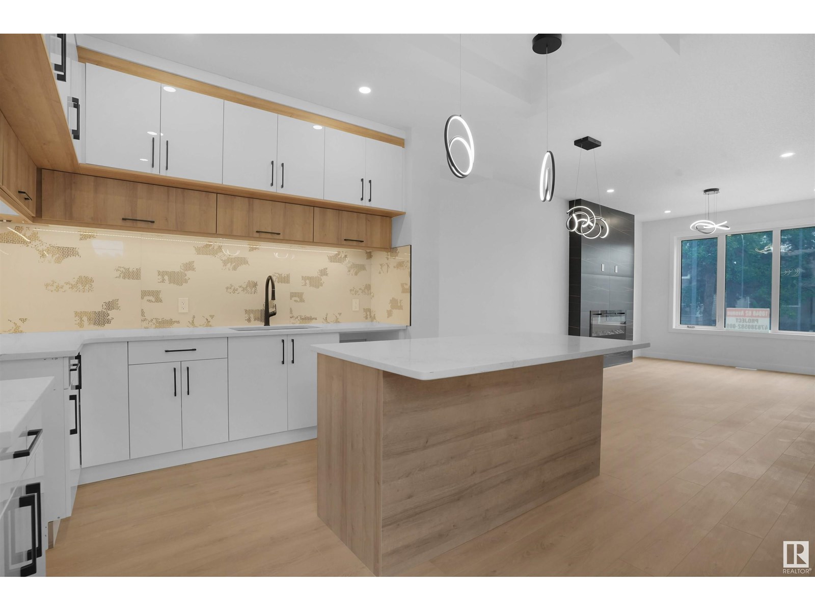 Photo 12 of 10948 62 Av Nw, Edmonton AB