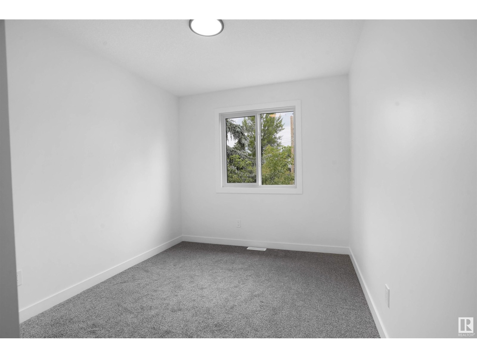 Photo 25 of 10948 62 Av Nw, Edmonton AB