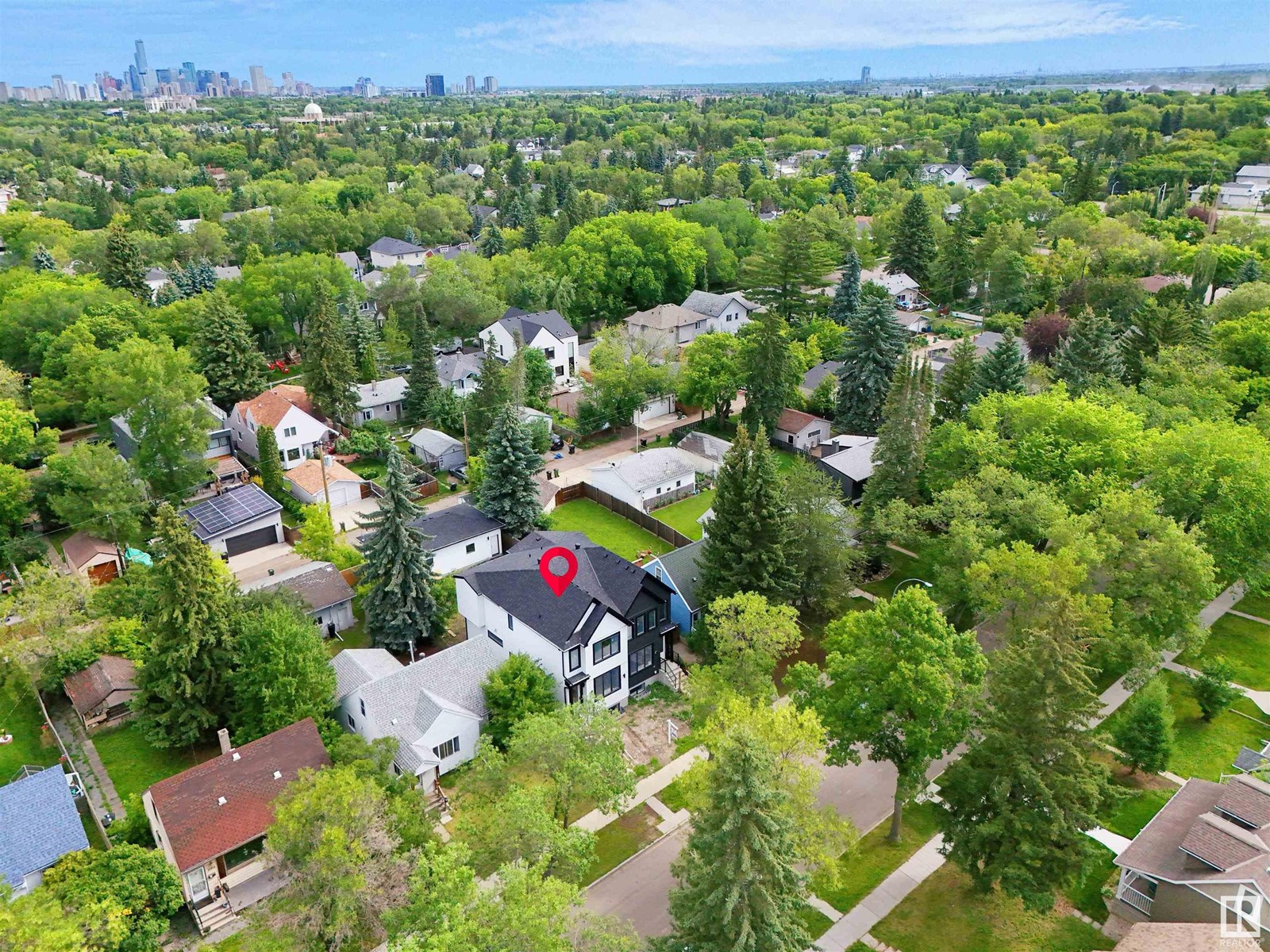 Photo 50 of 10948 62 Av Nw, Edmonton AB