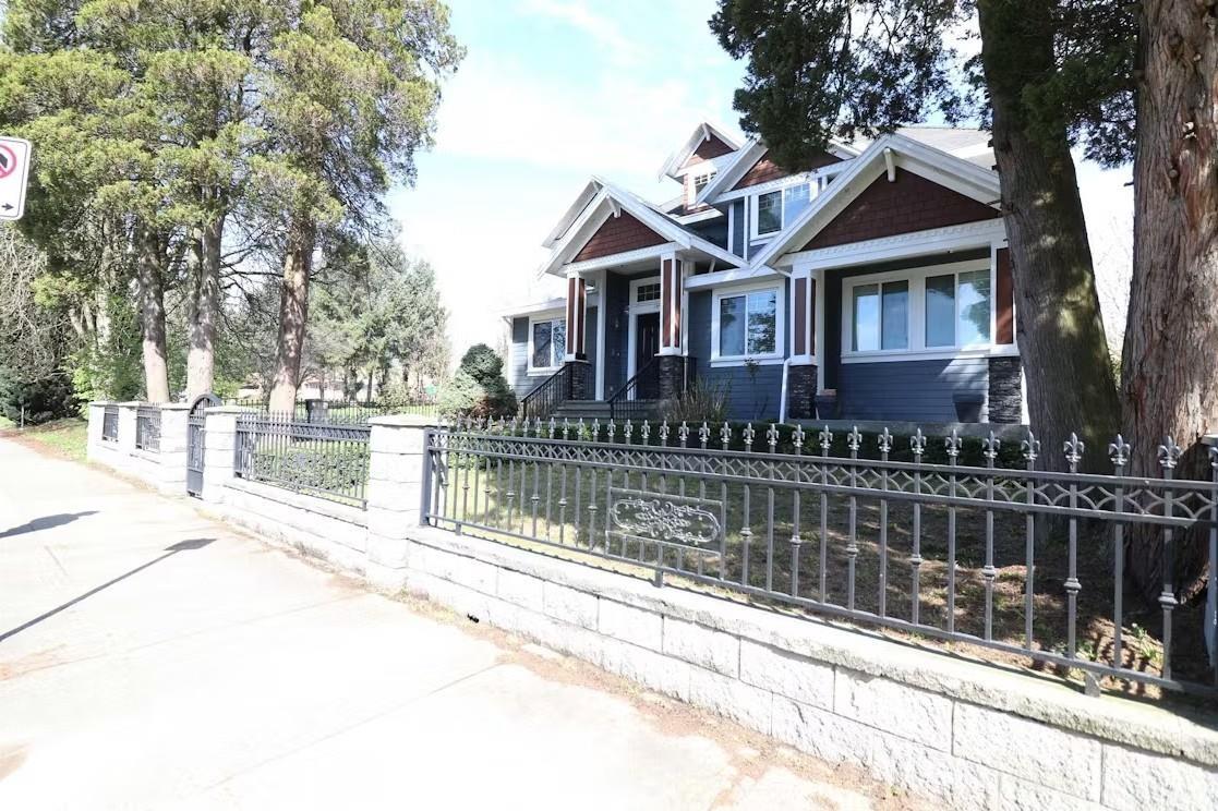 Photo 18 of 10600 Whalley Boulevard, Surrey BC
