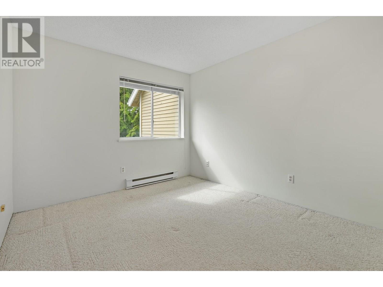 Photo 3 of 17 7400 Minoru Boulevard, Richmond BC