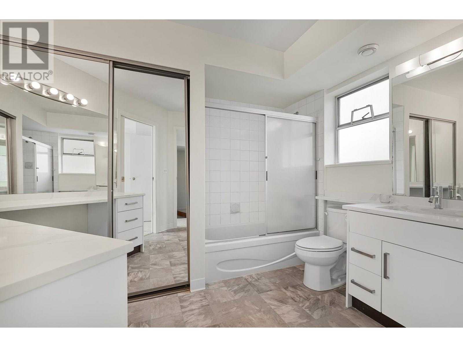 Photo 2 of 17 7400 Minoru Boulevard, Richmond BC