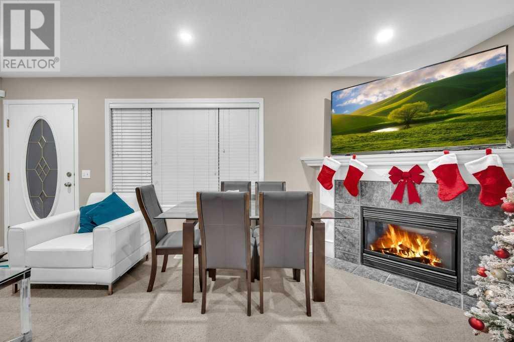 Single Family House for Sale in  Coral Cove NE Coral Springs Calgary 