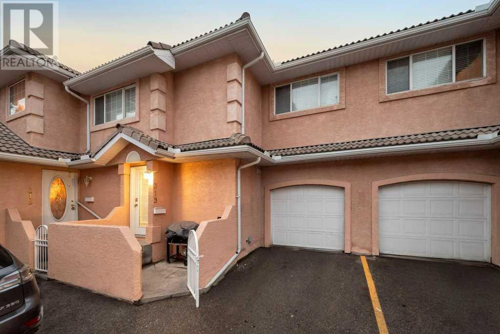Single Family House for Sale in  Coral Cove NE Coral Springs Calgary 