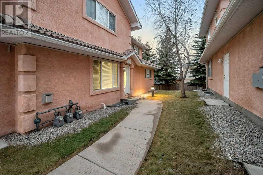 Single Family House for Sale in  Coral Cove NE Coral Springs Calgary 