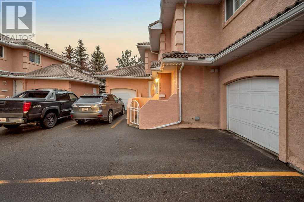 Single Family House for Sale in  Coral Cove NE Coral Springs Calgary 