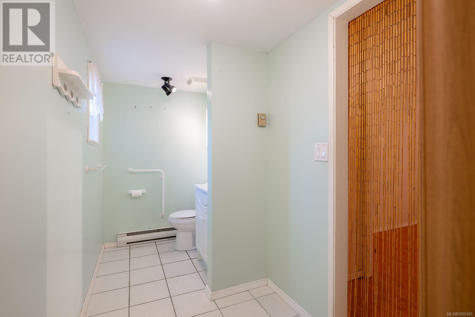 Photo 8 of 9 5150 Christie Rd, Ladysmith BC