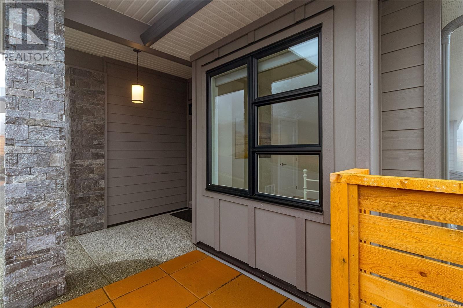 Photo 3 of 142 1234 Viewtop Rd, Duncan BC