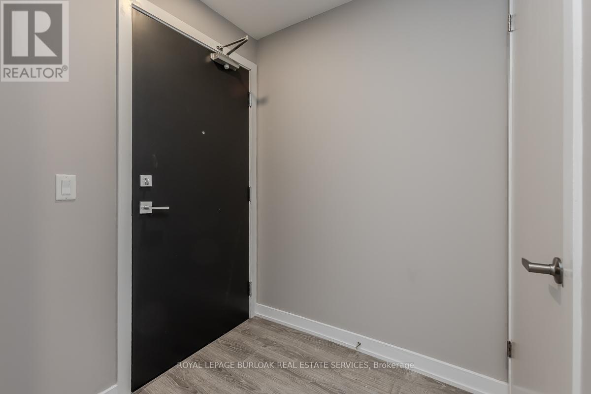 Photo 1 of C 320 5260 Dundas Street, Burlington ON