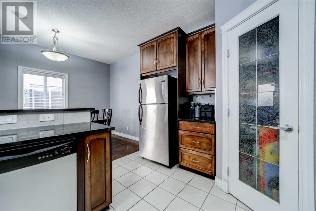 Single Family House for Sale in #   Avenue NE Tuxedo Park Calgary 