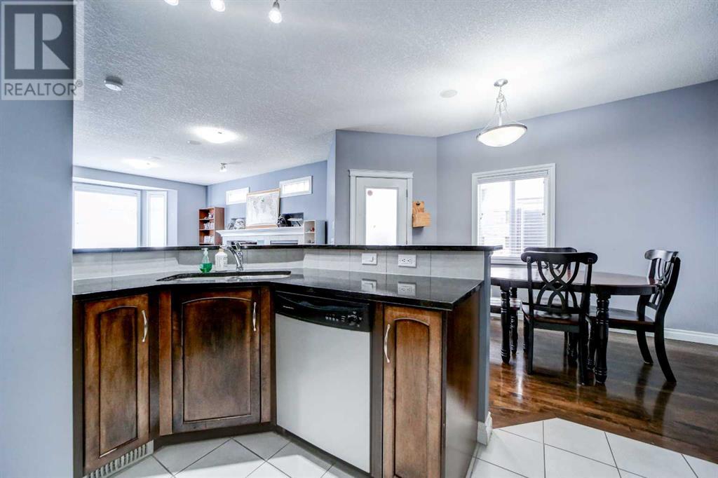 Single Family House for Sale in #   Avenue NE Tuxedo Park Calgary 