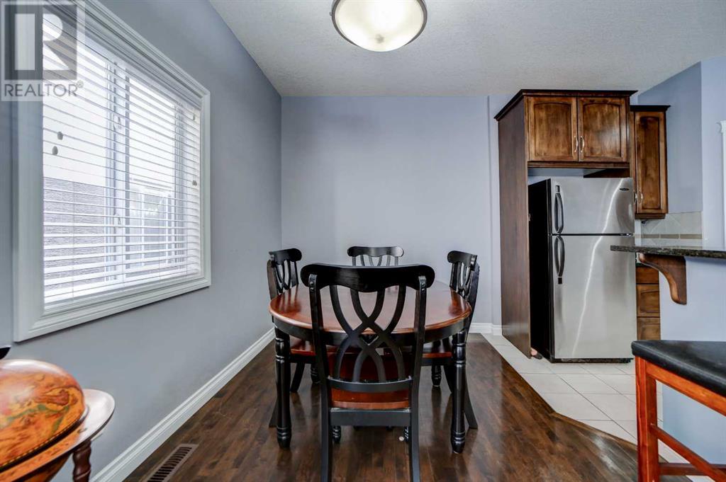 Single Family House for Sale in #   Avenue NE Tuxedo Park Calgary 