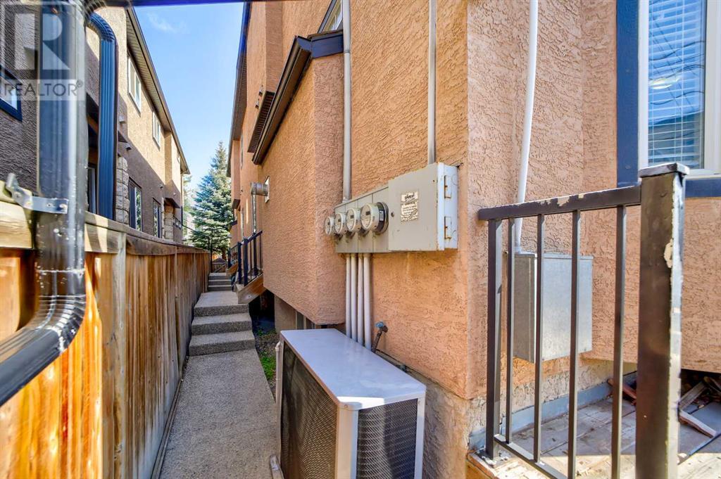 Single Family House for Sale in #   Avenue NE Tuxedo Park Calgary 