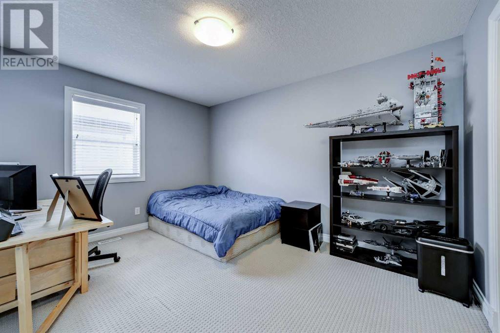 Single Family House for Sale in #   Avenue NE Tuxedo Park Calgary 