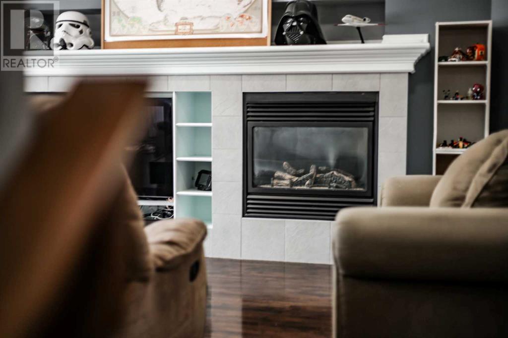 Single Family House for Sale in #   Avenue NE Tuxedo Park Calgary 