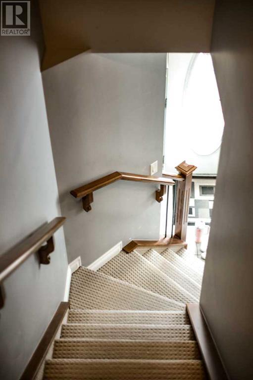 Single Family House for Sale in #   Avenue NE Tuxedo Park Calgary 