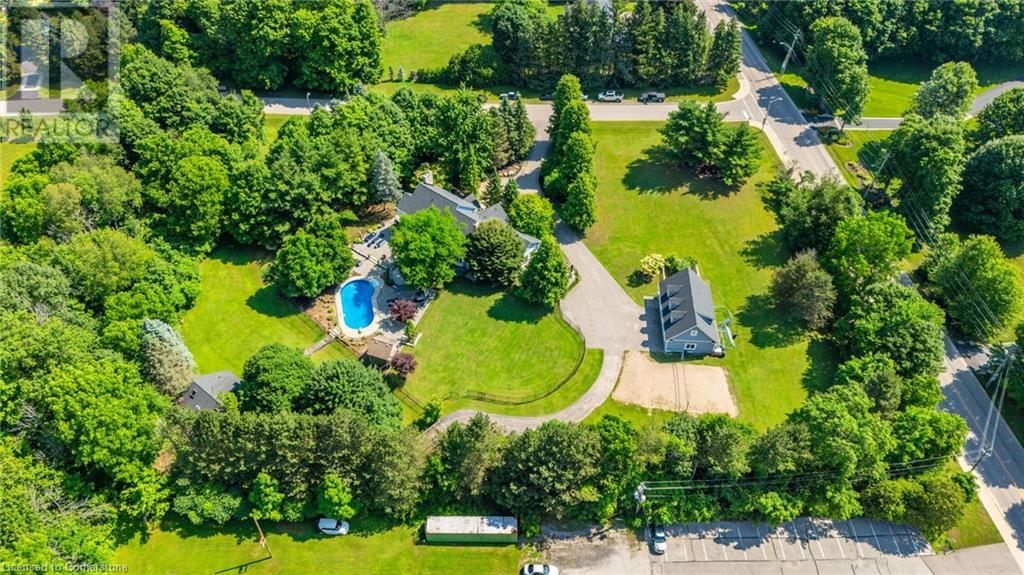 Photo 14 of 6618 Carriage Trail, Burlington ON