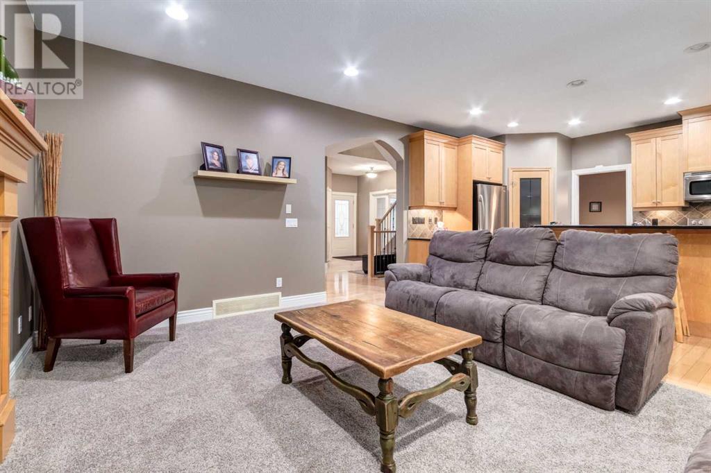 Single Family House for Sale in  Tuscany Glen Park NW Tuscany Calgary 