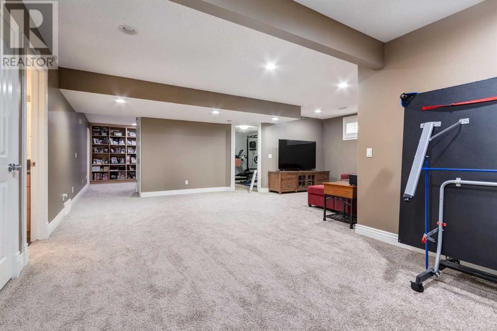 Single Family House for Sale in  Tuscany Glen Park NW Tuscany Calgary 