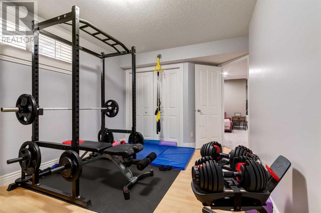 Single Family House for Sale in  Tuscany Glen Park NW Tuscany Calgary 