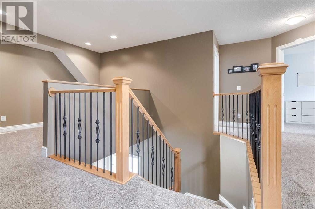 Single Family House for Sale in  Tuscany Glen Park NW Tuscany Calgary 