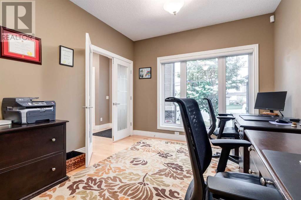 Single Family House for Sale in  Tuscany Glen Park NW Tuscany Calgary 