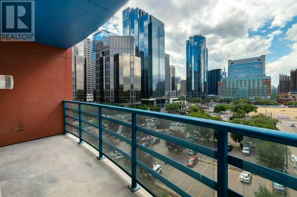 Single Family House for Sale in   Riverfront Avenue SW Chinatown Calgary 