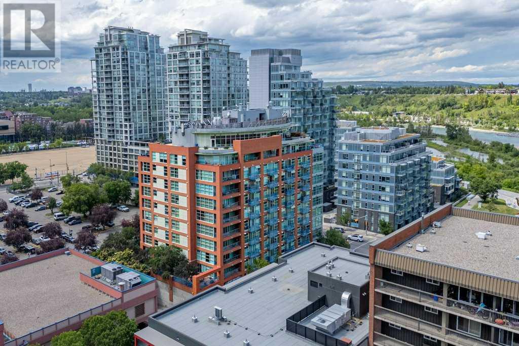 Single Family House for Sale in   Riverfront Avenue SW Chinatown Calgary 
